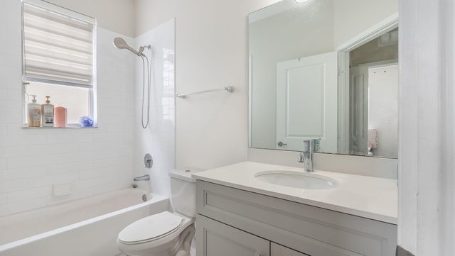 4805 NW 48th Terrace, Tamarac, FL 33319