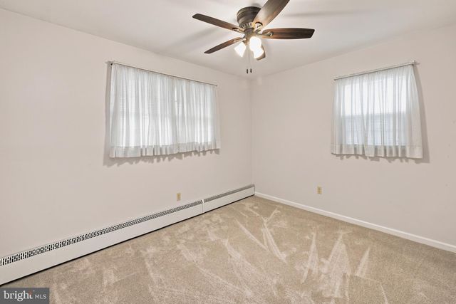 3 WINDSOR RD, Gibbsboro, NJ 08026