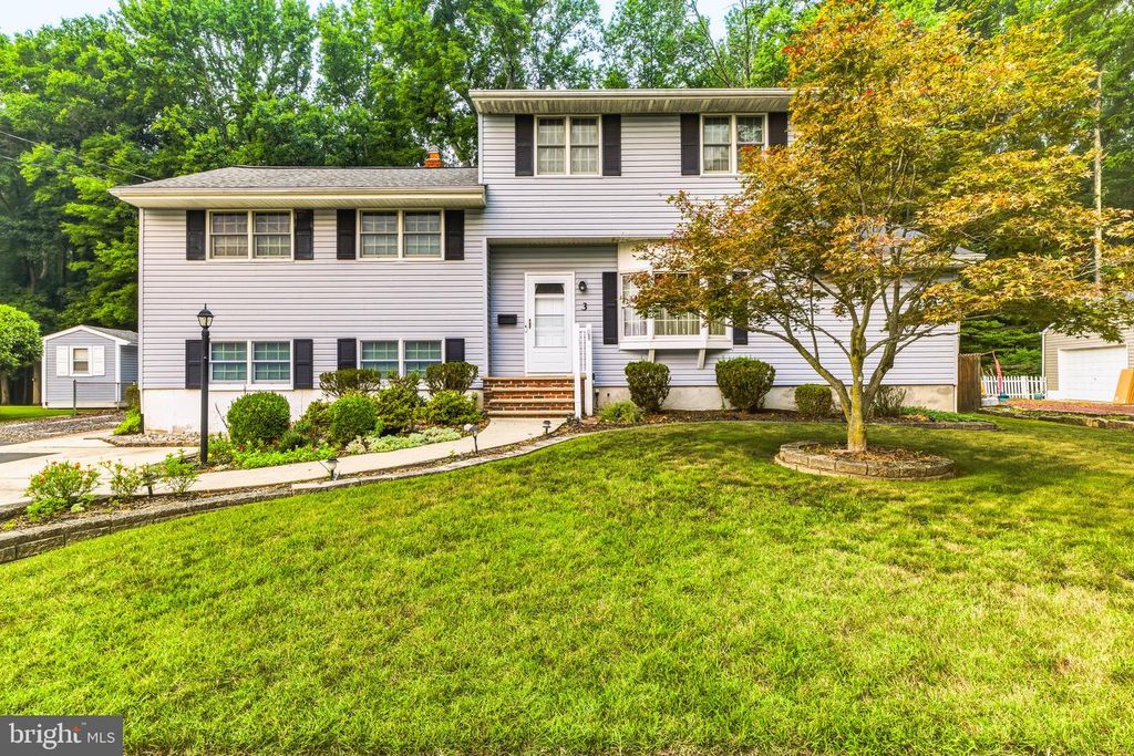 3 WINDSOR RD, Gibbsboro, NJ 08026