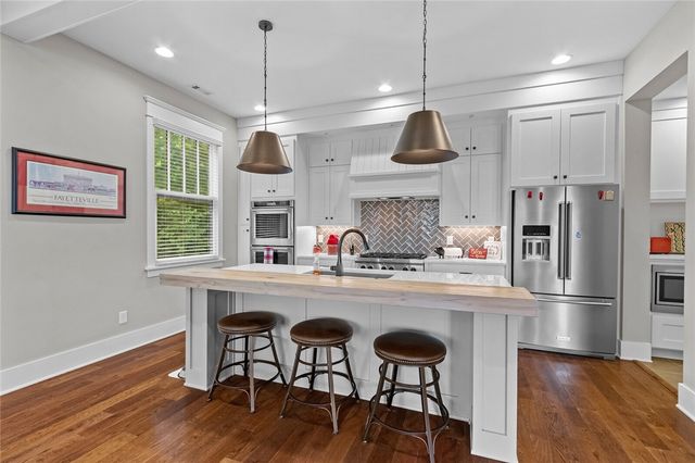 1850 N Clifton Avenue, Fayetteville, AR 72701