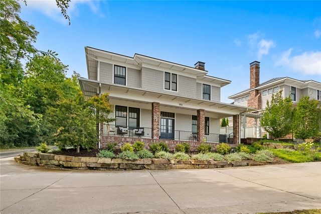 1850 N Clifton Avenue, Fayetteville, AR 72701