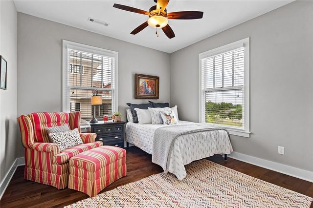 1850 N Clifton Avenue, Fayetteville, AR 72701