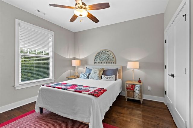 1850 N Clifton Avenue, Fayetteville, AR 72701