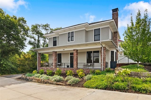 1850 N Clifton Avenue, Fayetteville, AR 72701