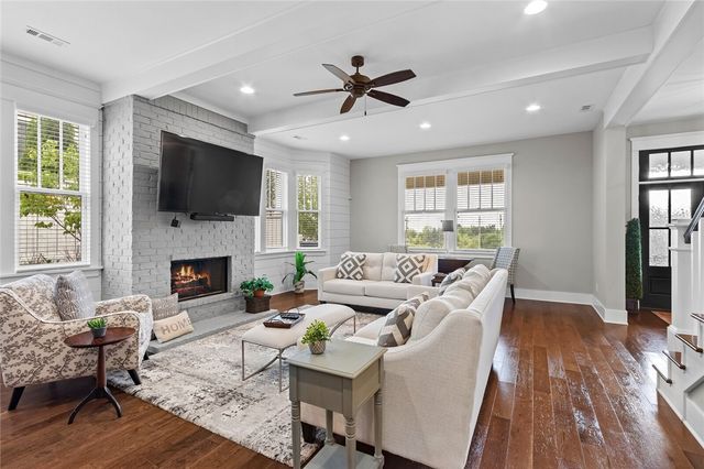 1850 N Clifton Avenue, Fayetteville, AR 72701