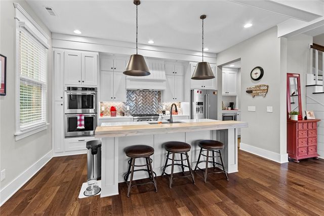 1850 N Clifton Avenue, Fayetteville, AR 72701