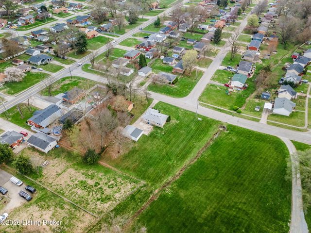 6603 Matthews Rd, Louisville, KY 40258