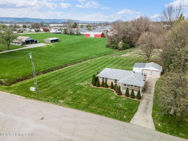 6603 Matthews Rd, Louisville, KY 40258