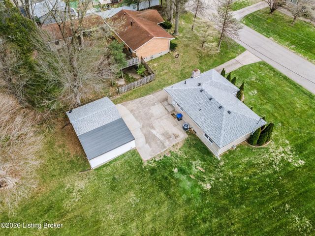 6603 Matthews Rd, Louisville, KY 40258