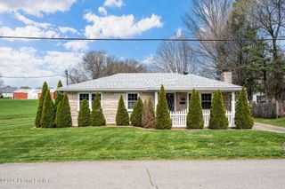 6603 Matthews Rd, Louisville, KY 40258