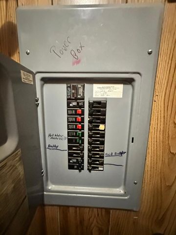 185 Powell Lane, Hemphill, TX 75948