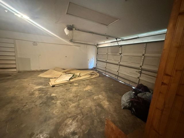 185 Powell Lane, Hemphill, TX 75948