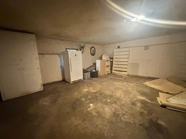 185 Powell Lane, Hemphill, TX 75948