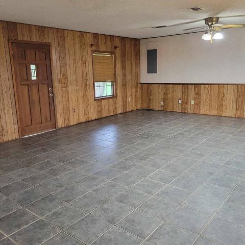 185 Powell Lane, Hemphill, TX 75948