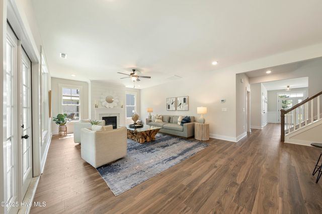 227 Hickory Lane, Hampstead, NC 28443