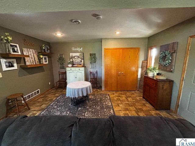 32622 Lake Emily Road, St. Peter, MN 56082