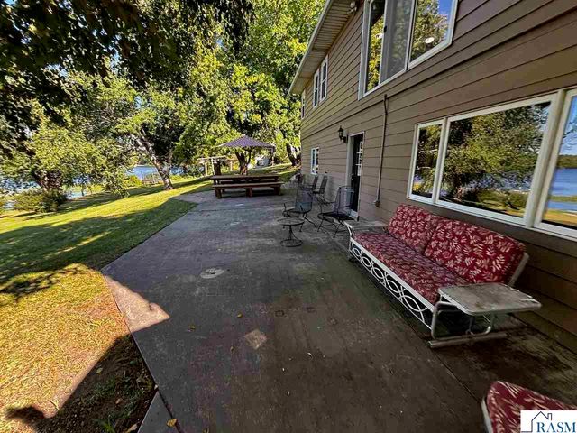32622 Lake Emily Road, St. Peter, MN 56082