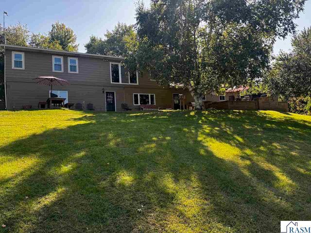 32622 Lake Emily Road, St. Peter, MN 56082