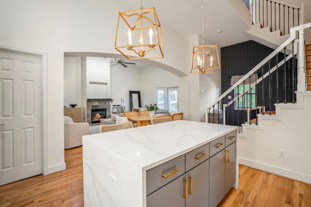 5841 Darling Street C, Houston, TX 77007