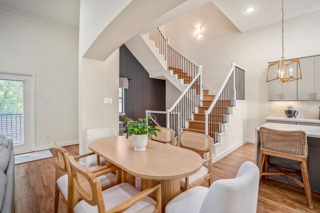 5841 Darling Street C, Houston, TX 77007