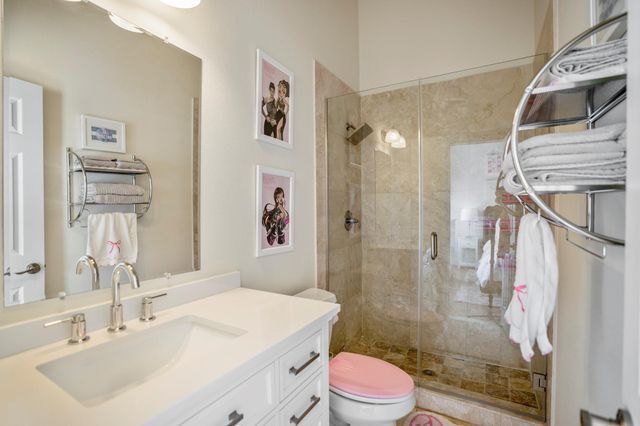 5841 Darling Street C, Houston, TX 77007