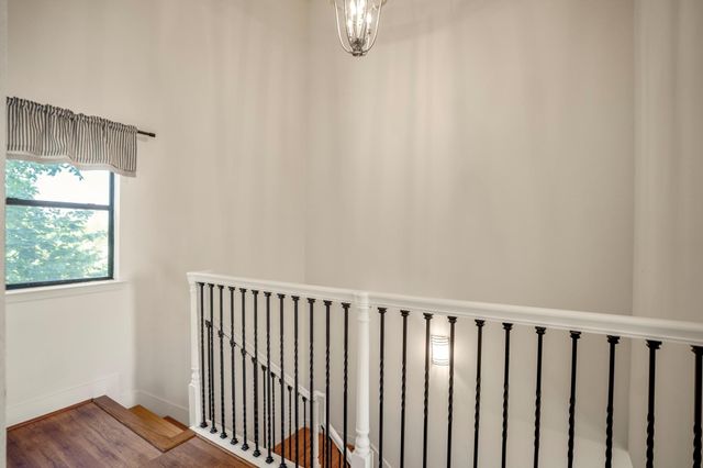 5841 Darling Street C, Houston, TX 77007