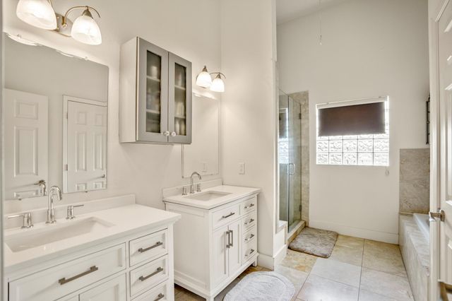 5841 Darling Street C, Houston, TX 77007