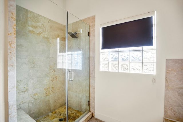 5841 Darling Street C, Houston, TX 77007