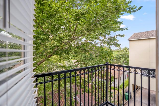 5841 Darling Street C, Houston, TX 77007