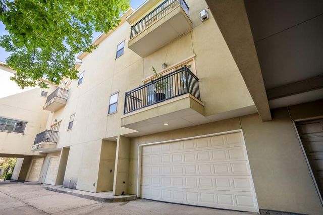 5841 Darling Street C, Houston, TX 77007