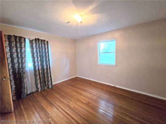 5711 Grand Avenue, Fort Smith, AR 72904