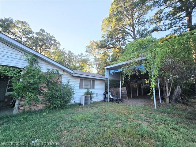 5711 Grand Avenue, Fort Smith, AR 72904