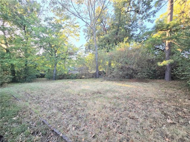 5711 Grand Avenue, Fort Smith, AR 72904
