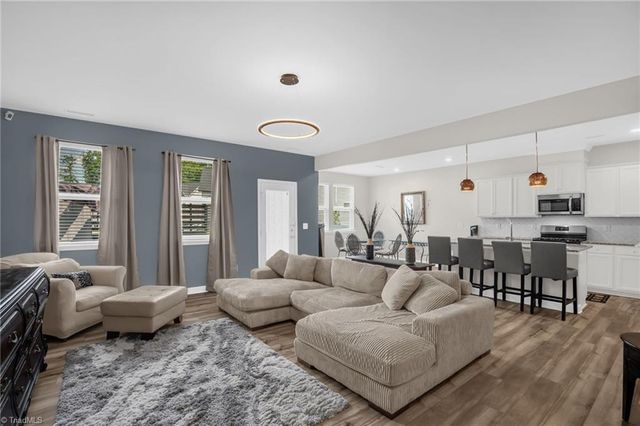 810 Journey Lane, Mebane, NC 27302