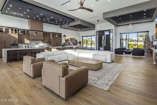 7627 E SUNNYSIDE Drive, Scottsdale, AZ 85260