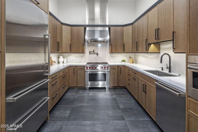 7627 E SUNNYSIDE Drive, Scottsdale, AZ 85260