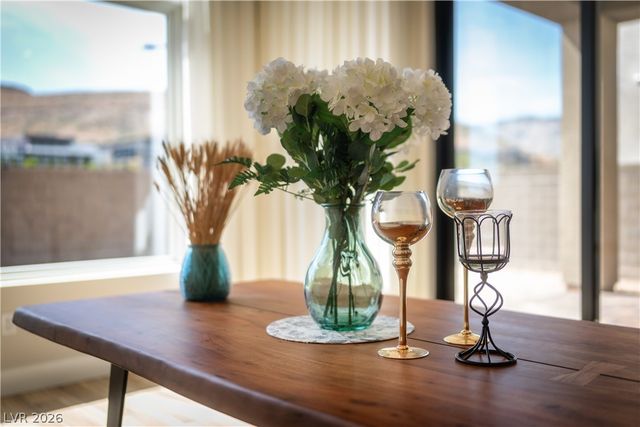 11033 Concord Valley Drive, Las Vegas, NV 89135