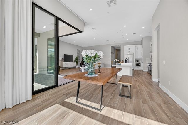 11033 Concord Valley Drive, Las Vegas, NV 89135