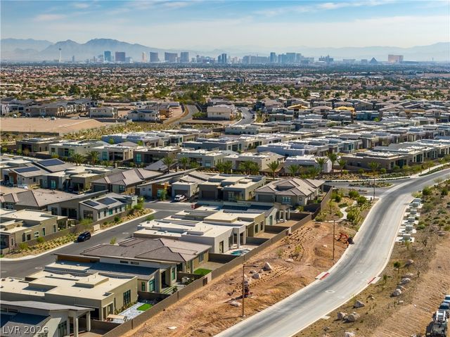 11033 Concord Valley Drive, Las Vegas, NV 89135