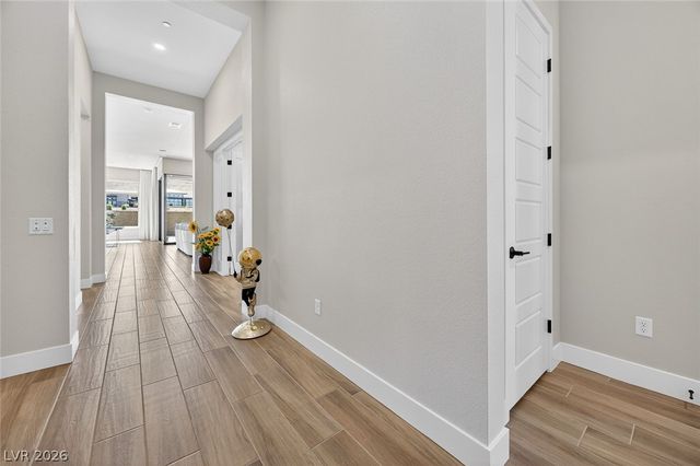 11033 Concord Valley Drive, Las Vegas, NV 89135