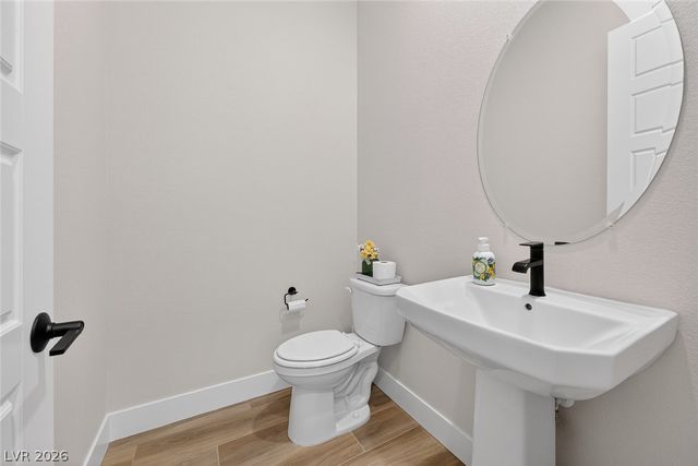 11033 Concord Valley Drive, Las Vegas, NV 89135