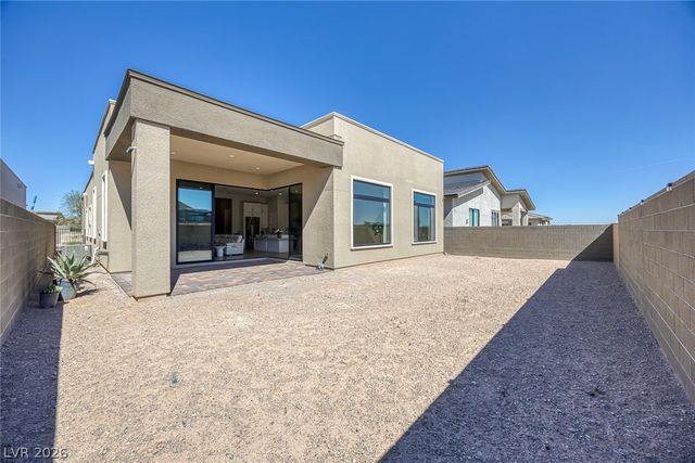 11033 Concord Valley Drive, Las Vegas, NV 89135