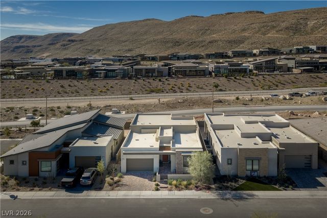 11033 Concord Valley Drive, Las Vegas, NV 89135