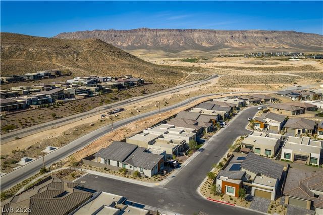 11033 Concord Valley Drive, Las Vegas, NV 89135