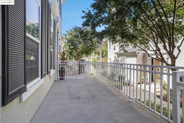 3730 Whitworth Dr, Dublin, CA 94568