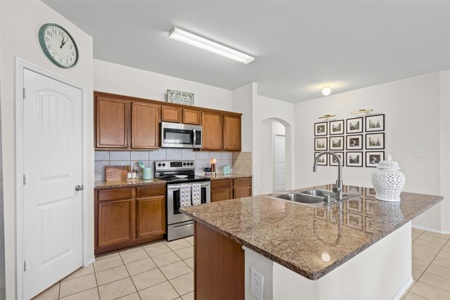 806 Opal Path, Princeton, TX 75407