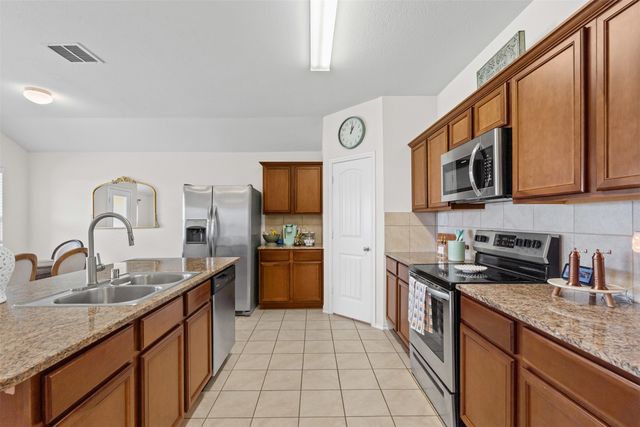 806 Opal Path, Princeton, TX 75407