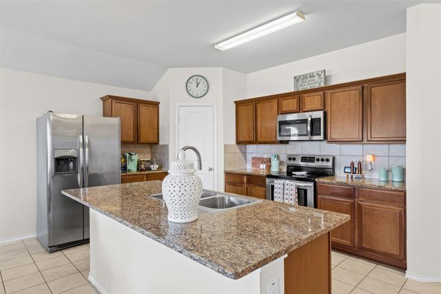 806 Opal Path, Princeton, TX 75407