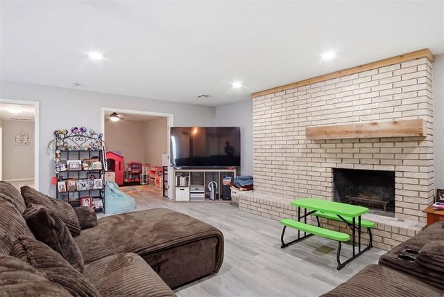 6304 NW 82nd Street, Oklahoma City, OK 73132