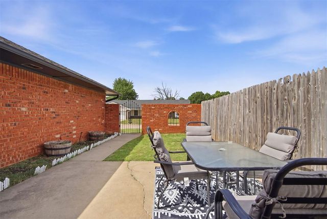 6304 NW 82nd Street, Oklahoma City, OK 73132
